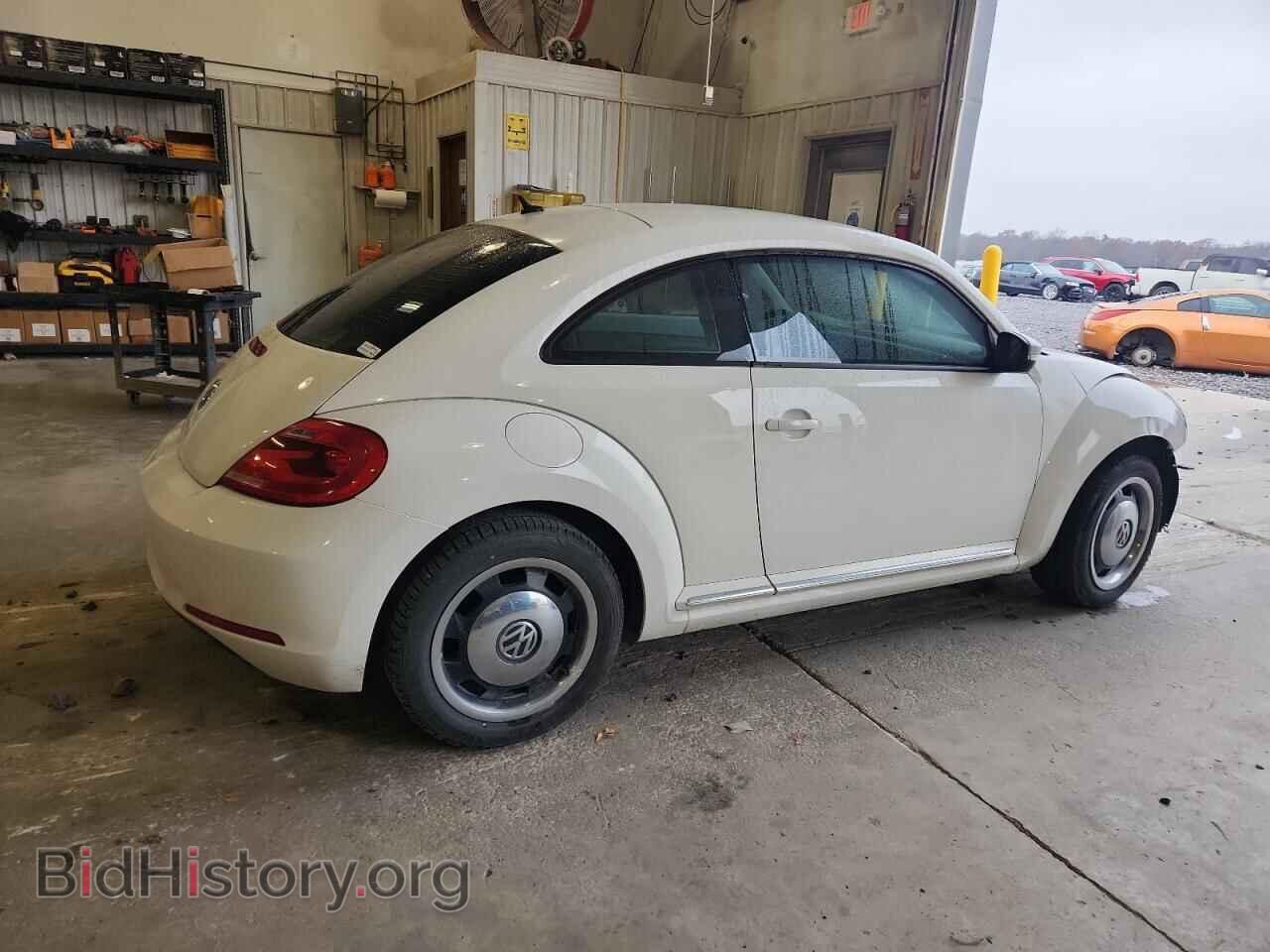2013 VOLKSWAGEN BEETLE - VIN: 3VWJX7AT1DM632703 - Фото 3
