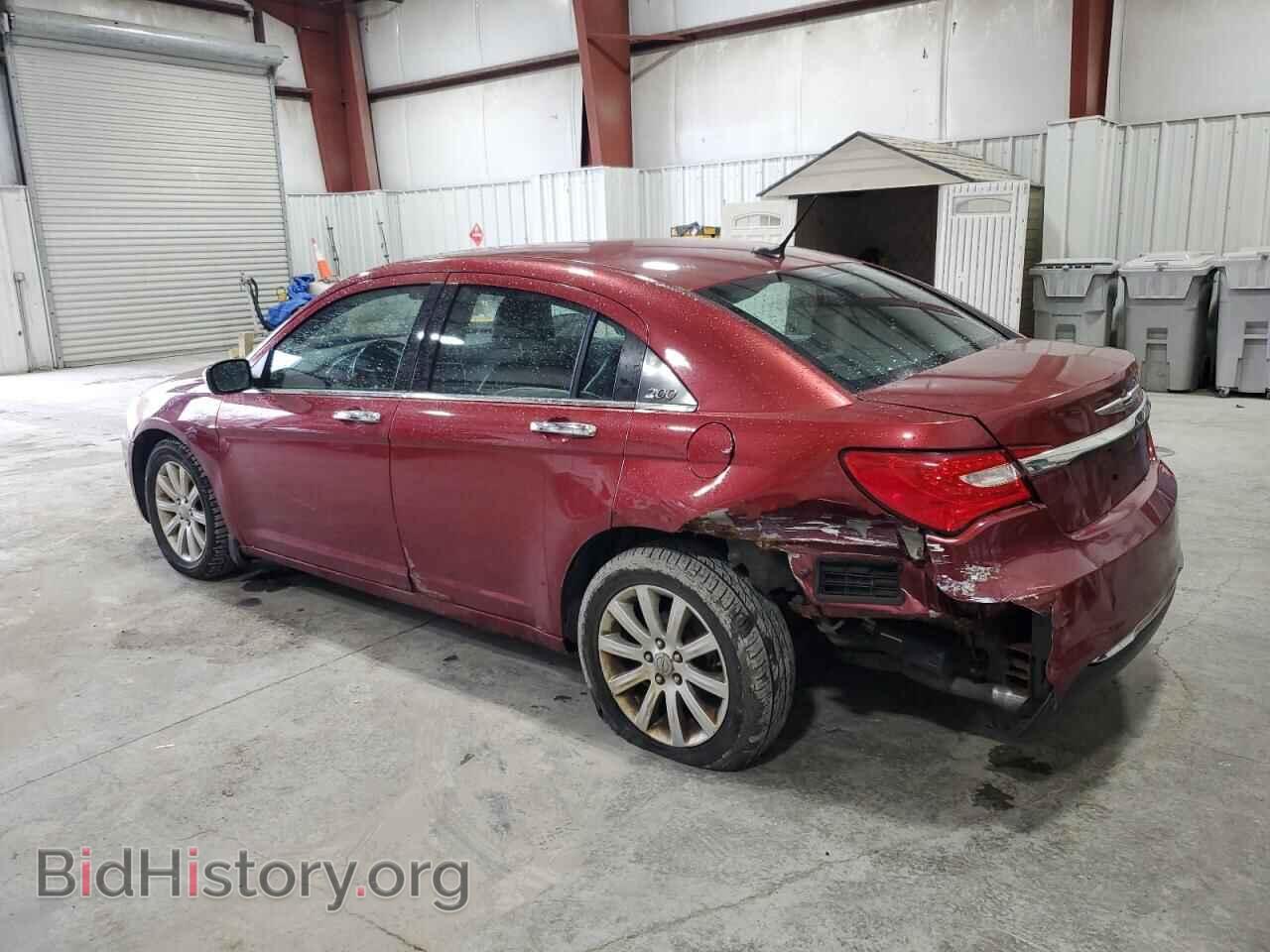 2013 CHRYSLER 200 - VIN: 1C3CCBCG1DN718906 - Фото 2