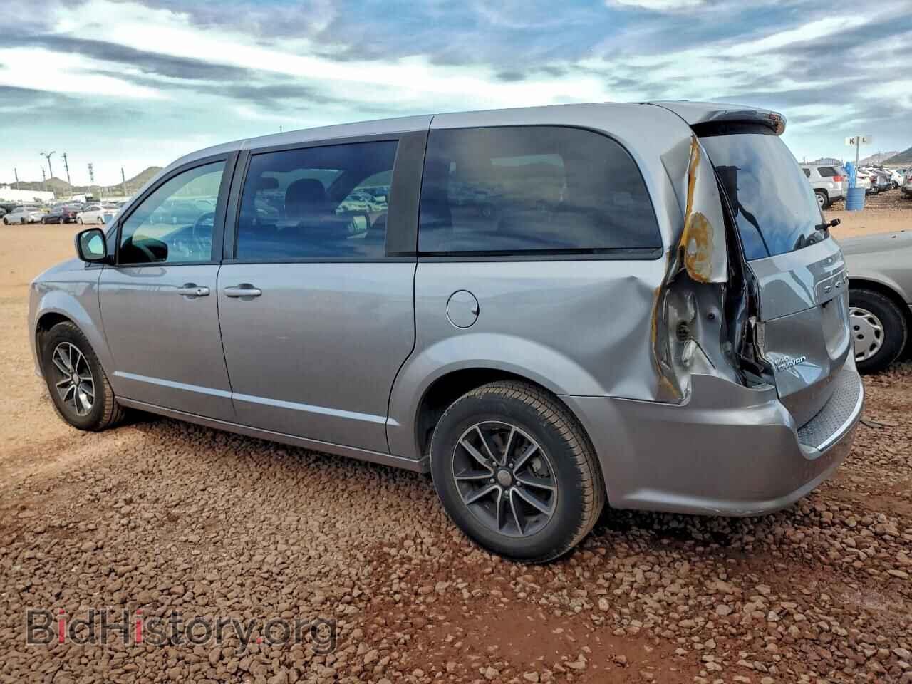 2018 DODGE CARAVAN - VIN: 2C4RDGEGXJR150327 - Фото 2