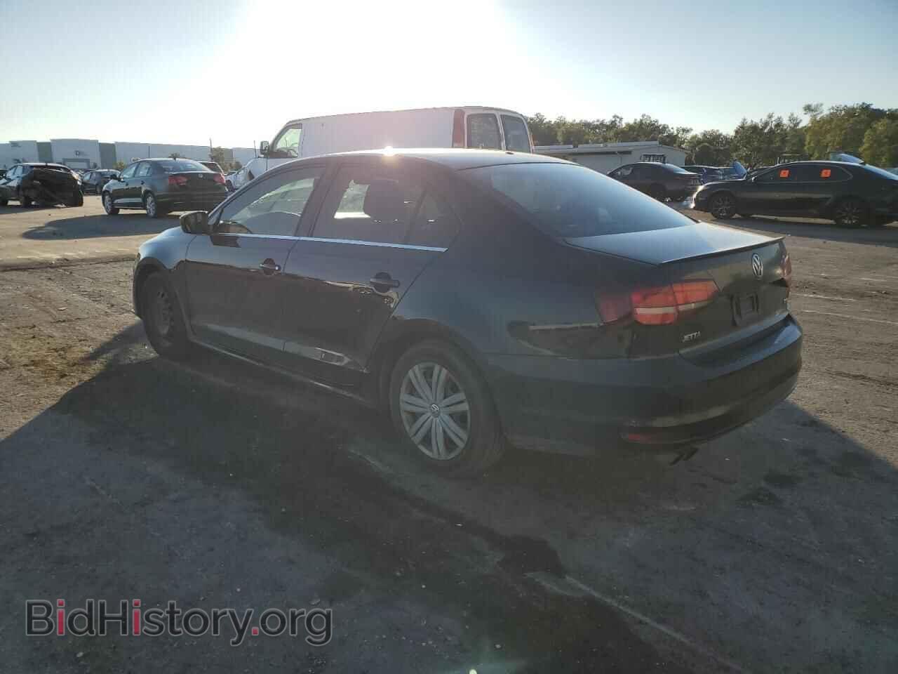 2017 VOLKSWAGEN JETTA - VIN: 3VW2B7AJ2HM319392 - Фото 2