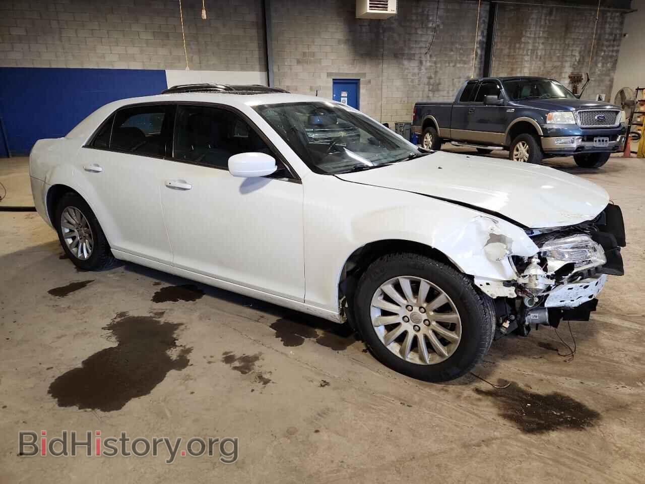 2014 CHRYSLER 300 - VIN: 2C3CCAAG2EH376227 - Фото 4