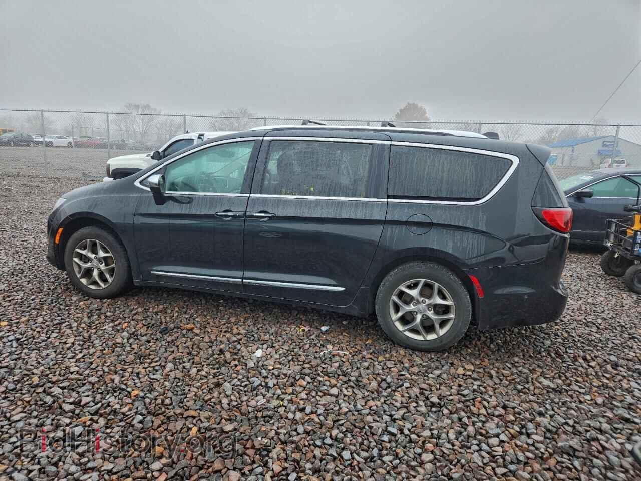 2018 CHRYSLER PACIFICA - VIN: 2C4RC1GG2JR258129 - Photo 2