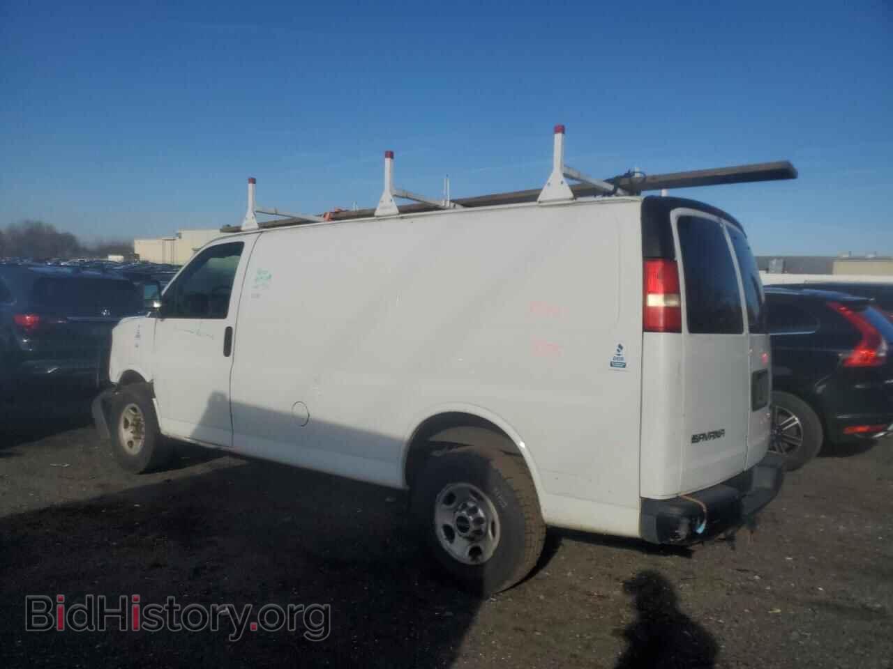 2011 GMC SAVANA - VIN: 1GTW7FCA1B1107438 - Фото 2