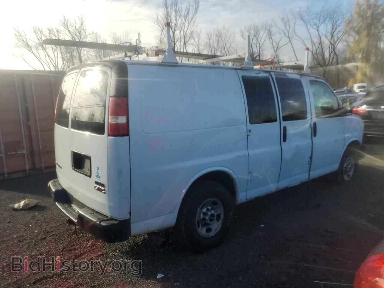 2011 GMC SAVANA - VIN: 1GTW7FCA1B1107438 - Фото 3
