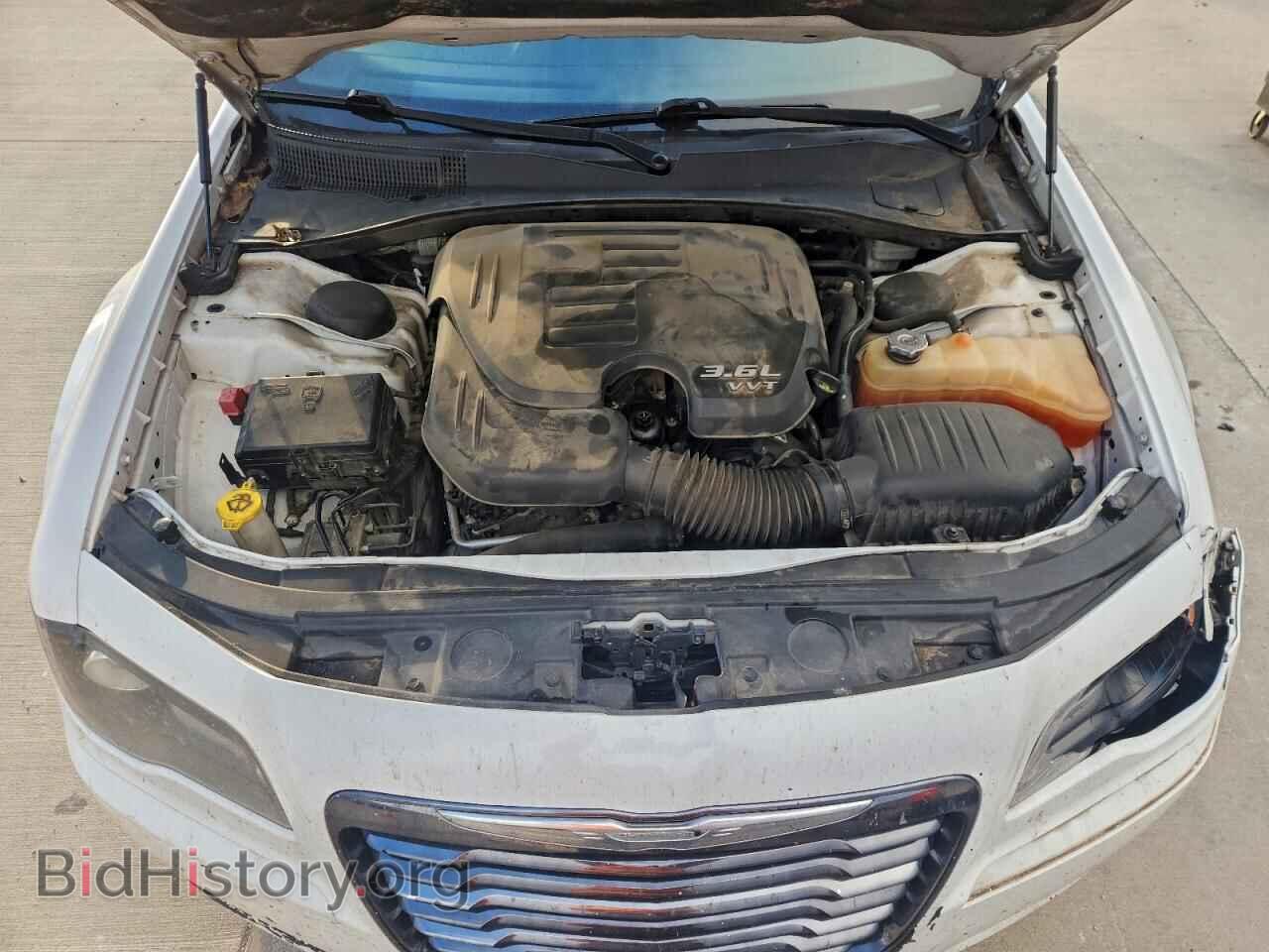 2014 CHRYSLER 300 - VIN: 2C3CCAGG6EH384807 - Фото 11