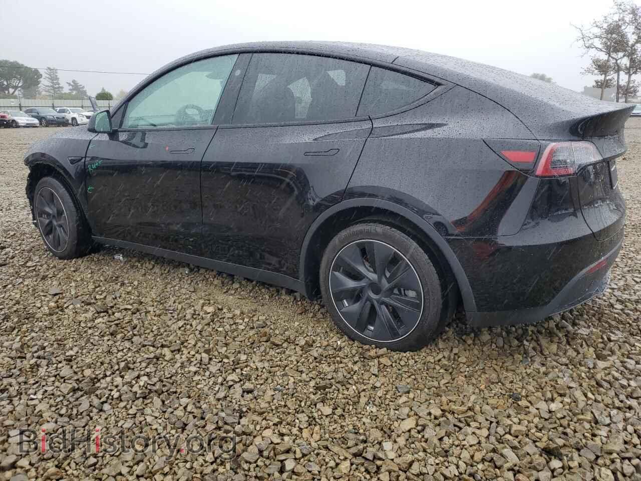 2024 TESLA MODEL Y - VIN: 7SAYGDED3RF108700 - Photo 2