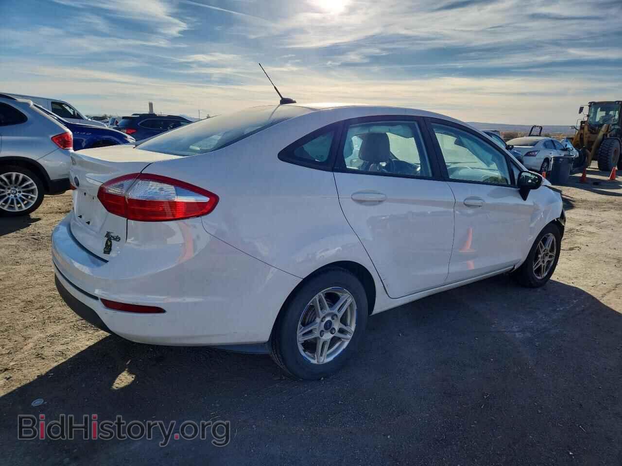 2017 FORD FIESTA - VIN: 3FADP4BJ8HM171877 - Фото 3