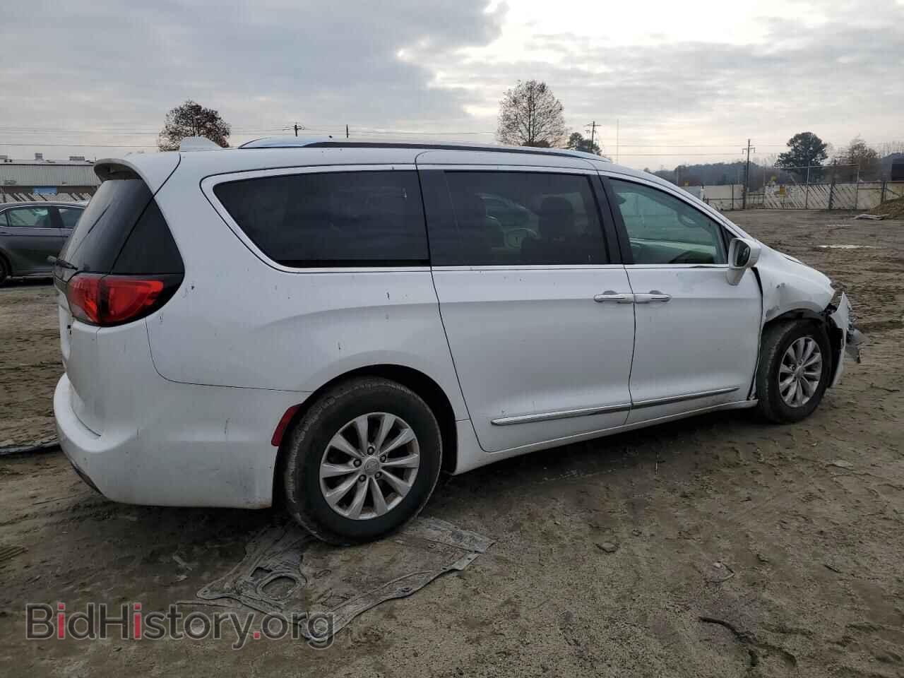 2019 CHRYSLER PACIFICA - VIN: 2C4RC1BG5KR748914 - Фото 3