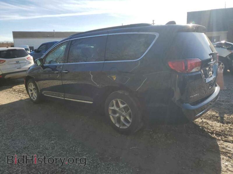 2017 Chrysler PACIFICA (VIN 2C4RC1BG8HR822934) — фото 2 из 13