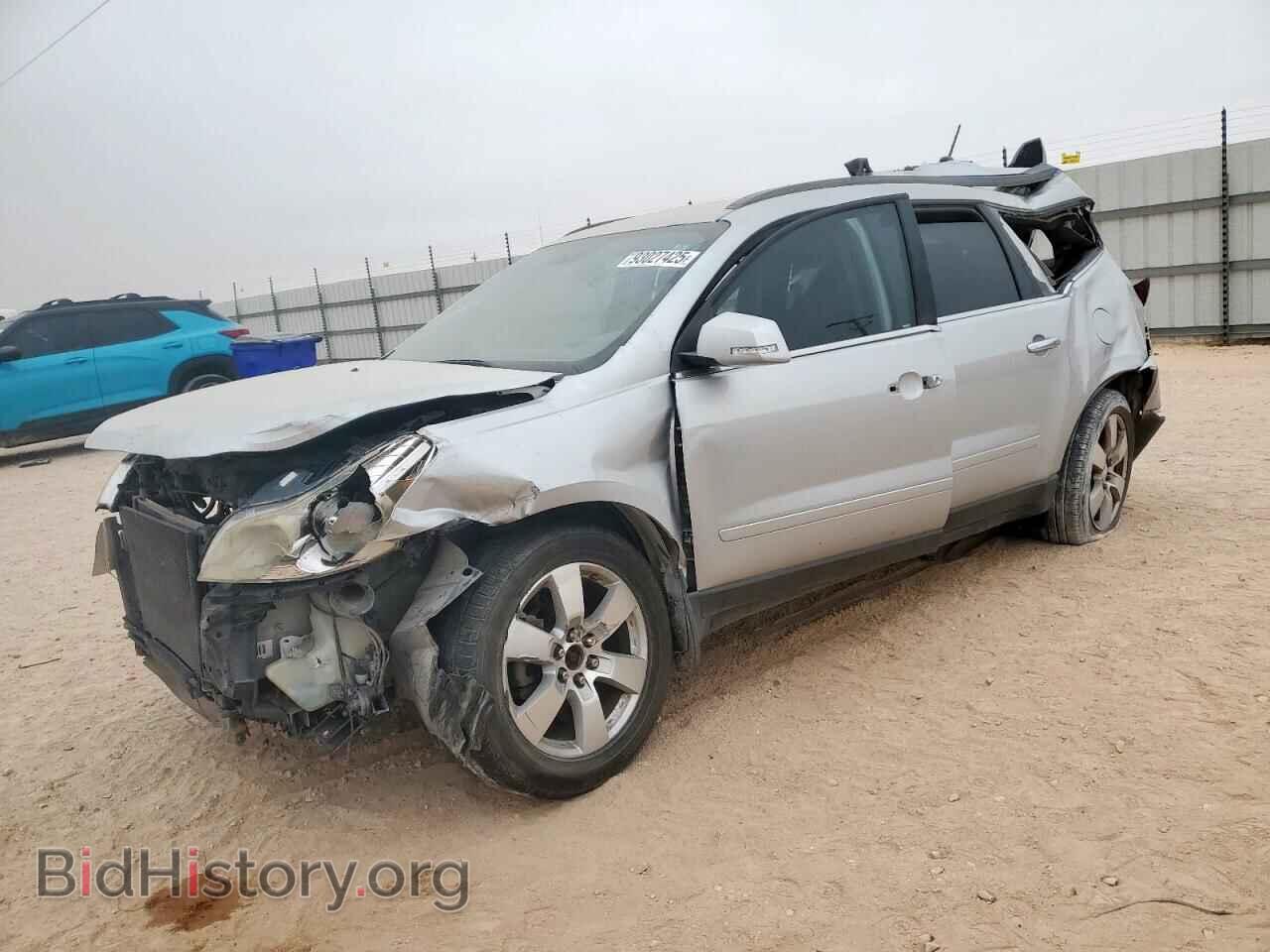 Фотография 1GNKRGED4CJ138777 - CHEVROLET TRAVERSE 2012