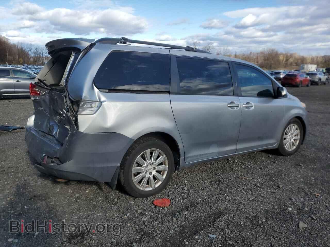2011 TOYOTA All Models - VIN: 5TDDK3DC9BS006655 - Фото 3