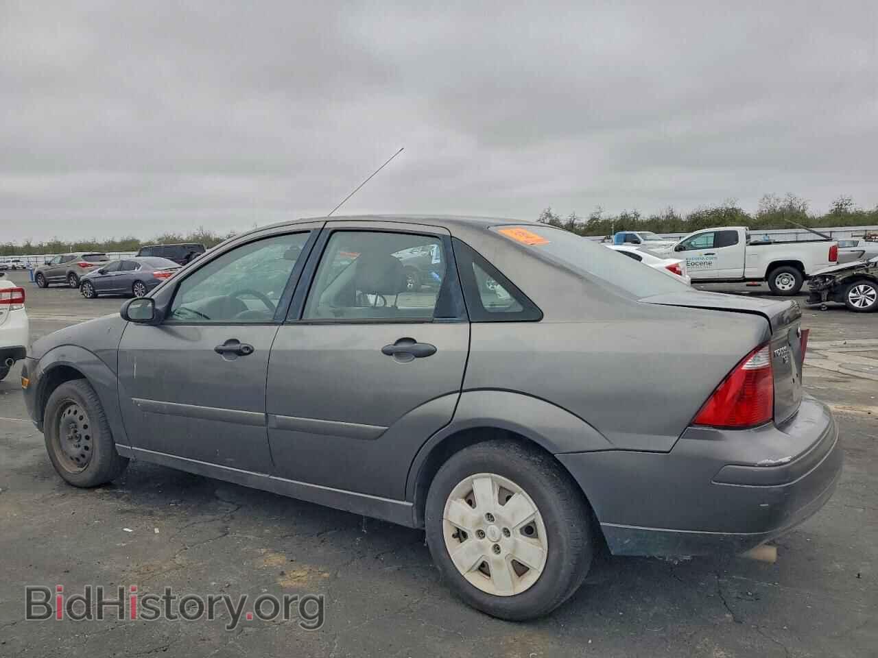 2006 FORD FOCUS - VIN: 1FAFP34N16W208607 - Photo 2