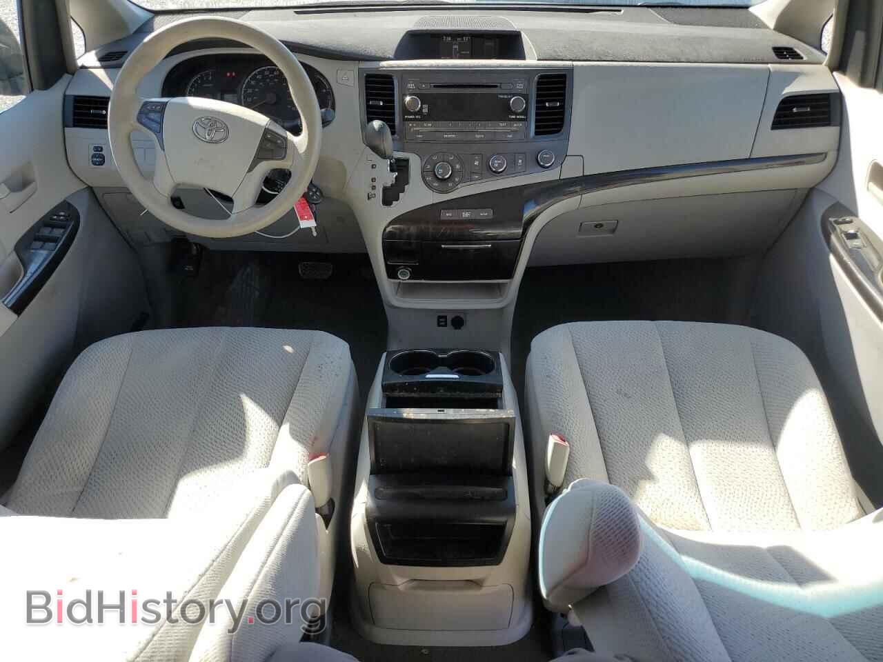 2011 TOYOTA All Models - VIN: 5TDKK3DC5BS175577 - Фото 8