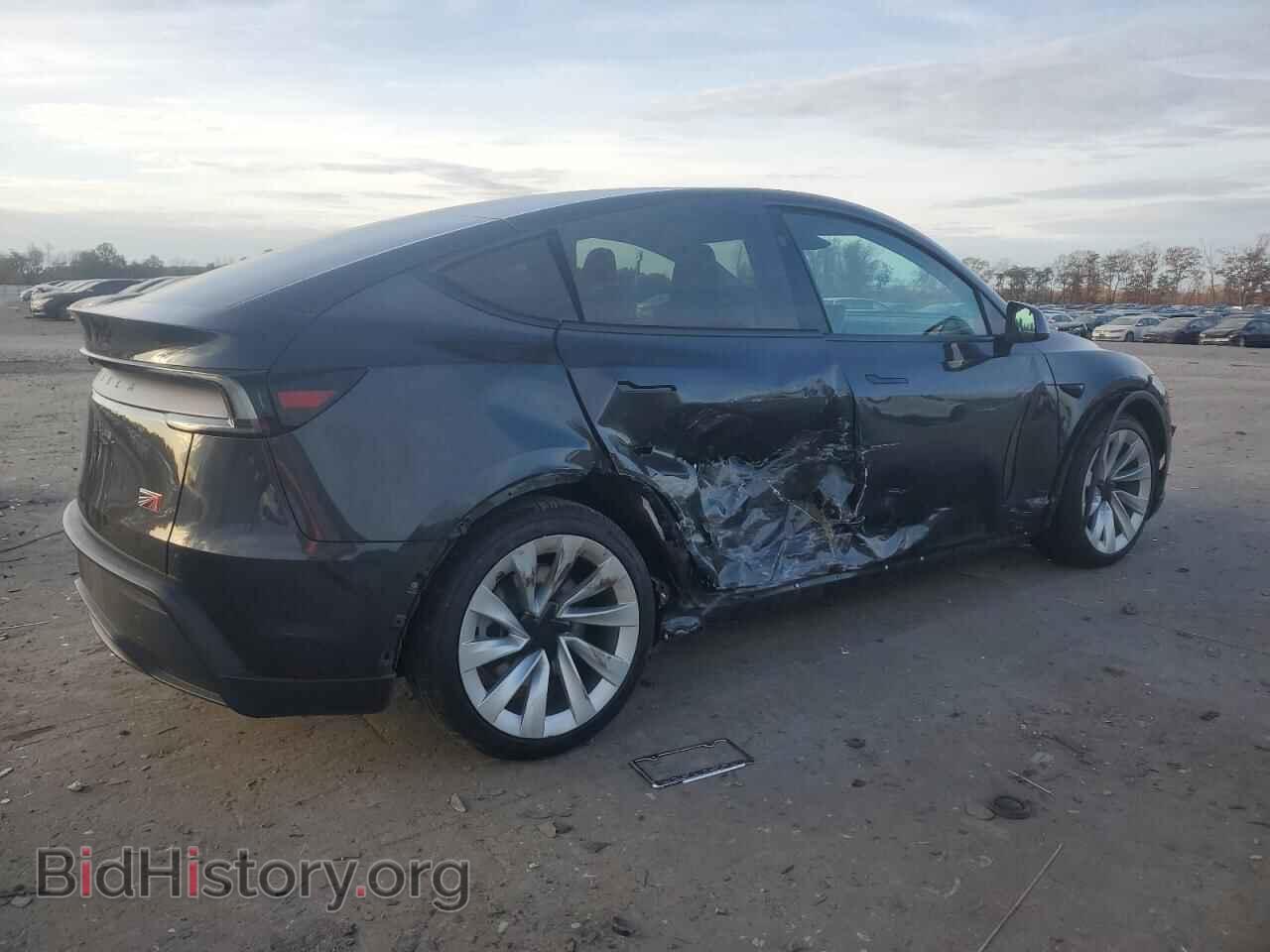 2026 TESLA MODEL Y - VIN: 7SAYGDEE7TF323626 - Photo 3