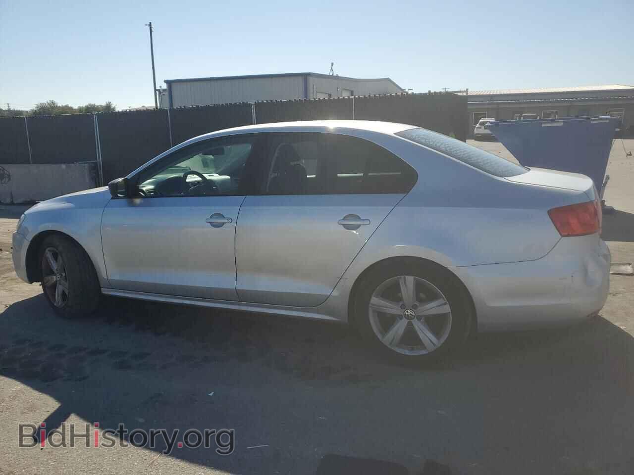 2014 VOLKSWAGEN JETTA - VIN: 3VW2K7AJ9EM226428 - Фото 2