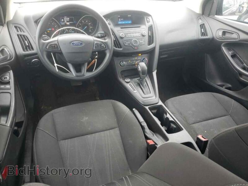 2016 Ford FOCUS (VIN 1FADP3E24GL336225) — photo 8 of 12