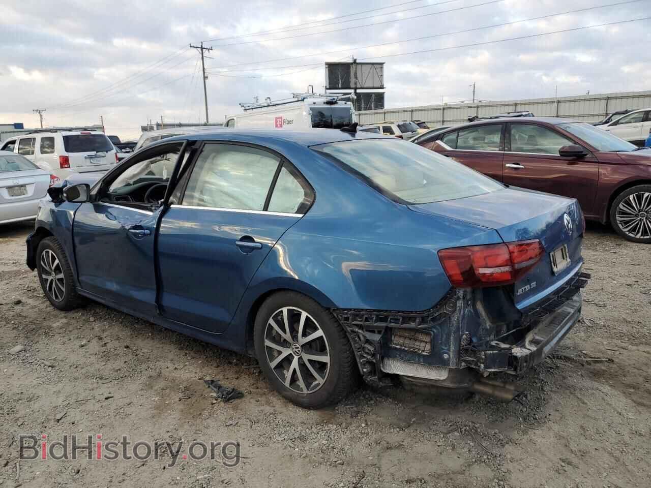 2017 VOLKSWAGEN JETTA - VIN: 3VWDB7AJ1HM307274 - Фото 2