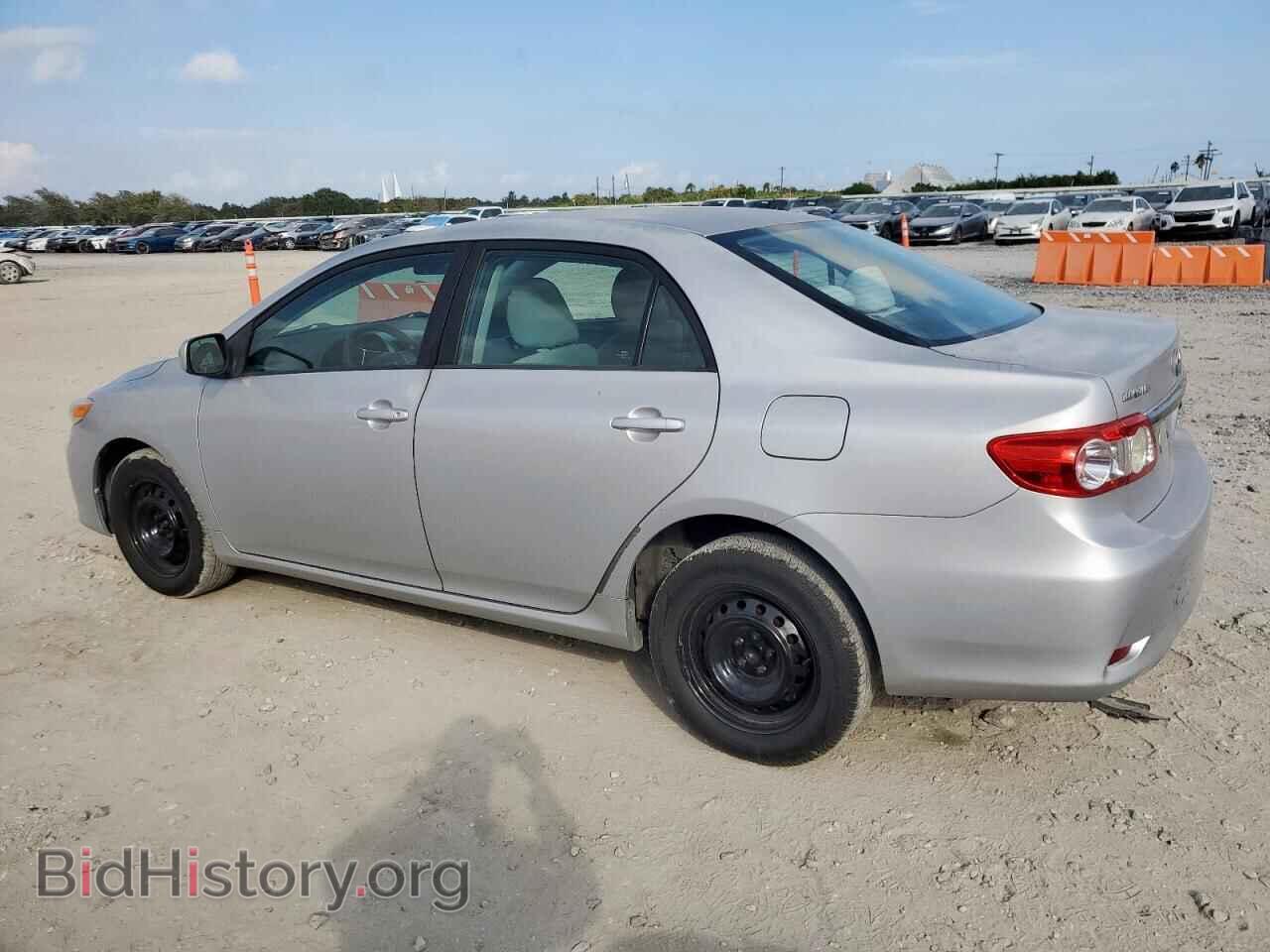 2011 TOYOTA COROLLA - VIN: 2T1BU4EE9BC631329 - Фото 2