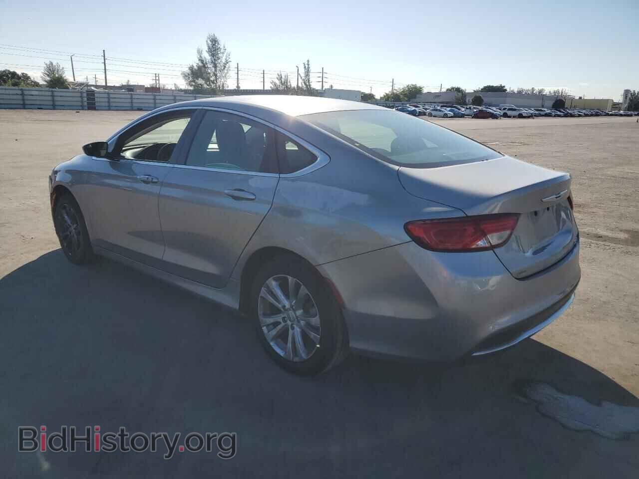 2015 CHRYSLER 200 - VIN: 1C3CCCAB6FN576293 - Фото 2