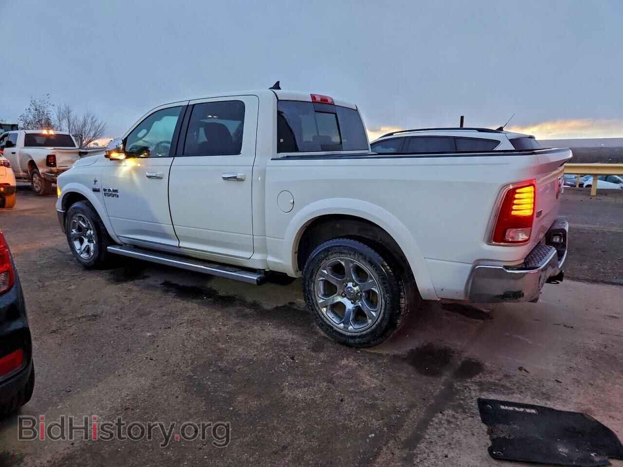 2017 RAM 1500 - VIN: 1C6RR7NTXHS770948 - Фото 2