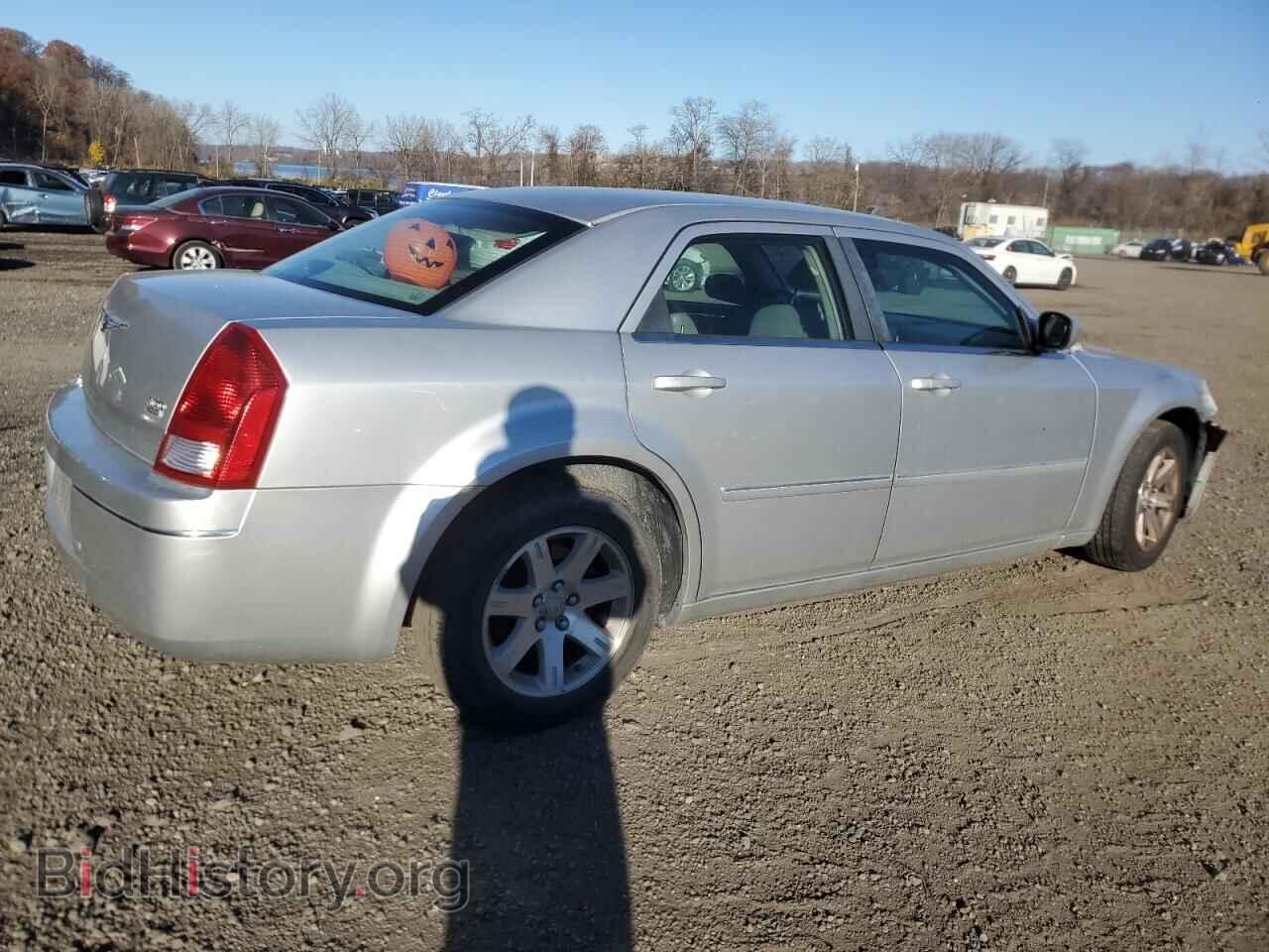 2006 CHRYSLER 300 - VIN: 2C3KA53G76H458705 - Фото 3