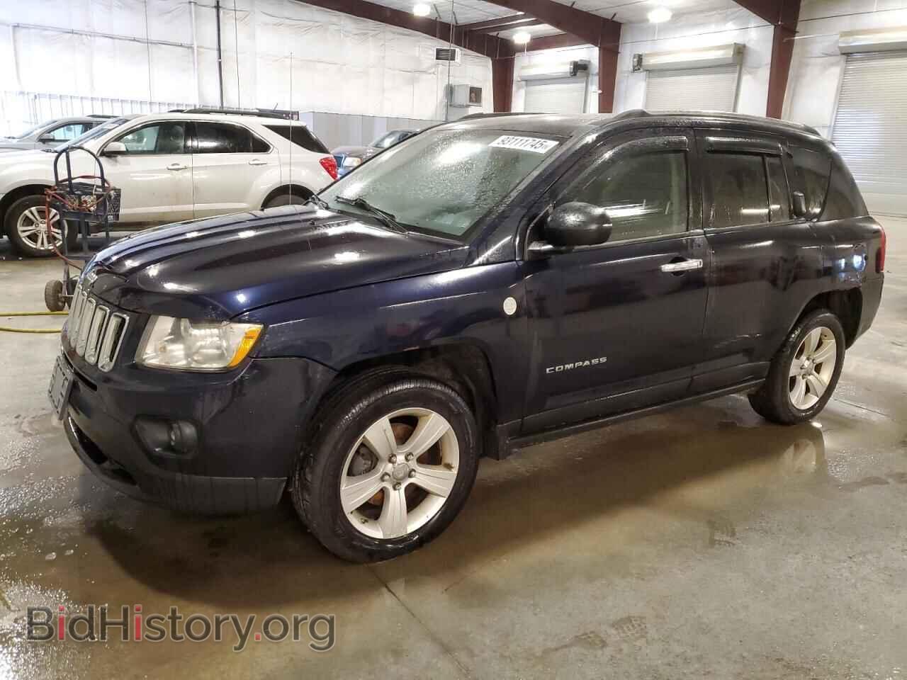 Photo 1J4NF1FB2BD226100 - JEEP COMPASS 2011