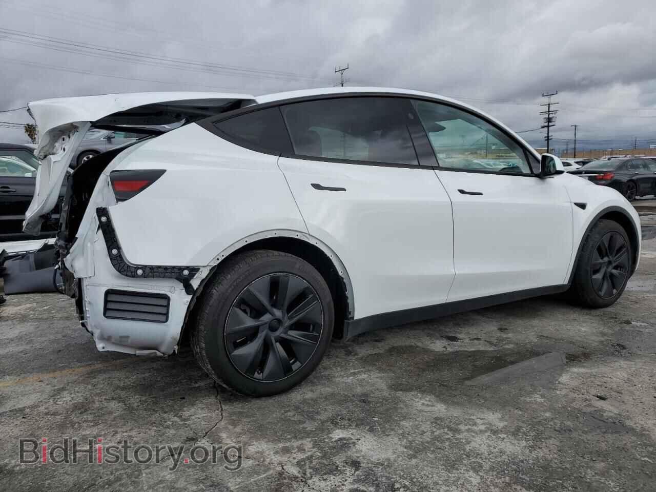 2024 TESLA MODEL Y - VIN: 7SAYGAEE6RF169305 - Фото 3
