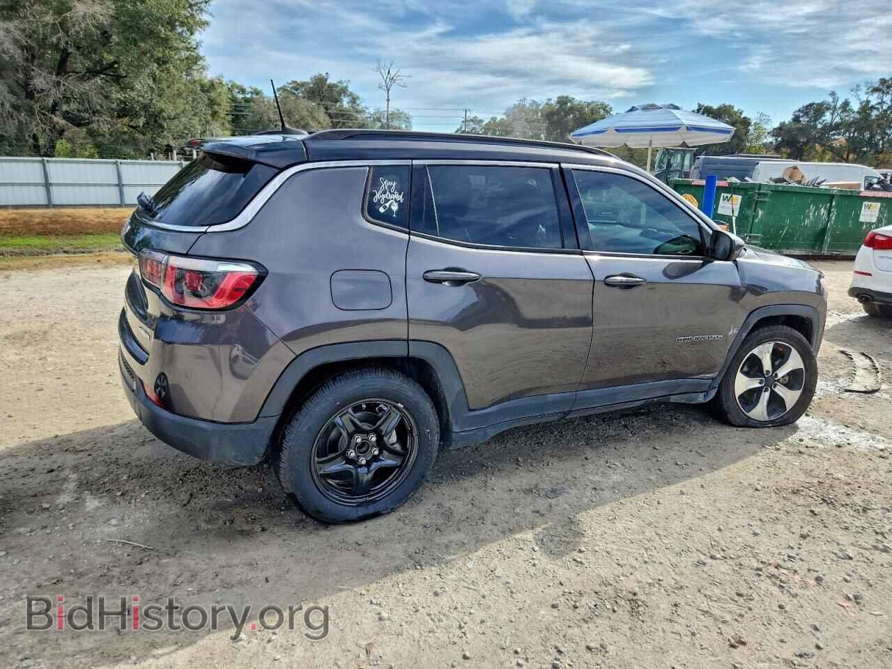 2018 JEEP COMPASS - VIN: 3C4NJCBB1JT286593 - Фото 3