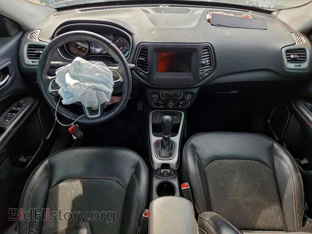 2018 JEEP COMPASS - VIN: 3C4NJCBB1JT286593 - Фото 8