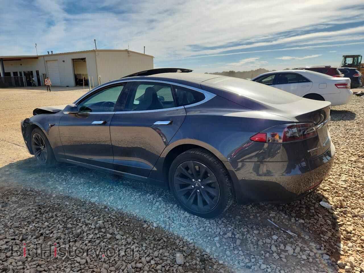 2018 TESLA MODEL S - VIN: 5YJSA1E24JF277176 - Фото 2