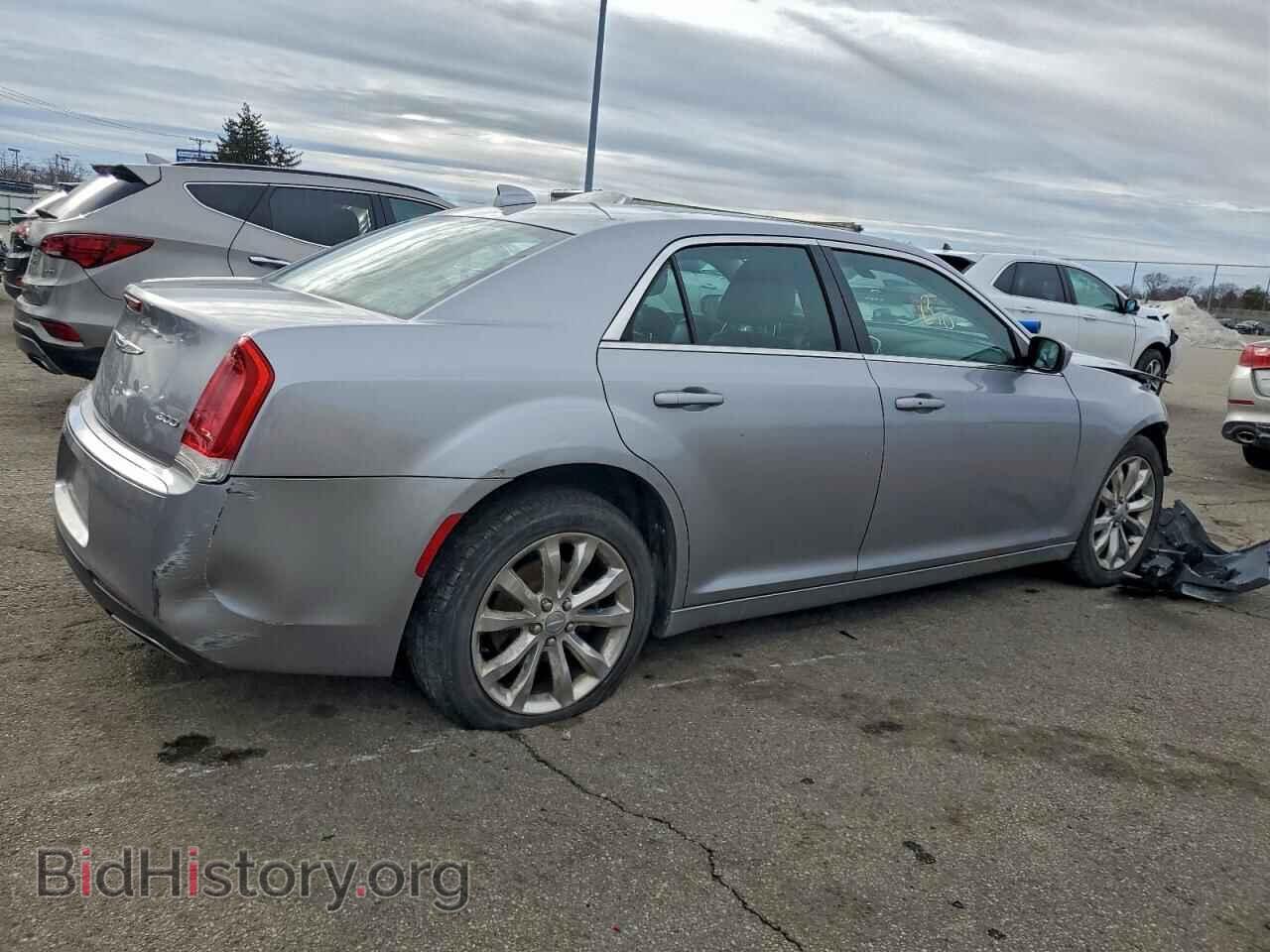 2016 CHRYSLER 300 - VIN: 2C3CCARG1GH344215 - Фото 3