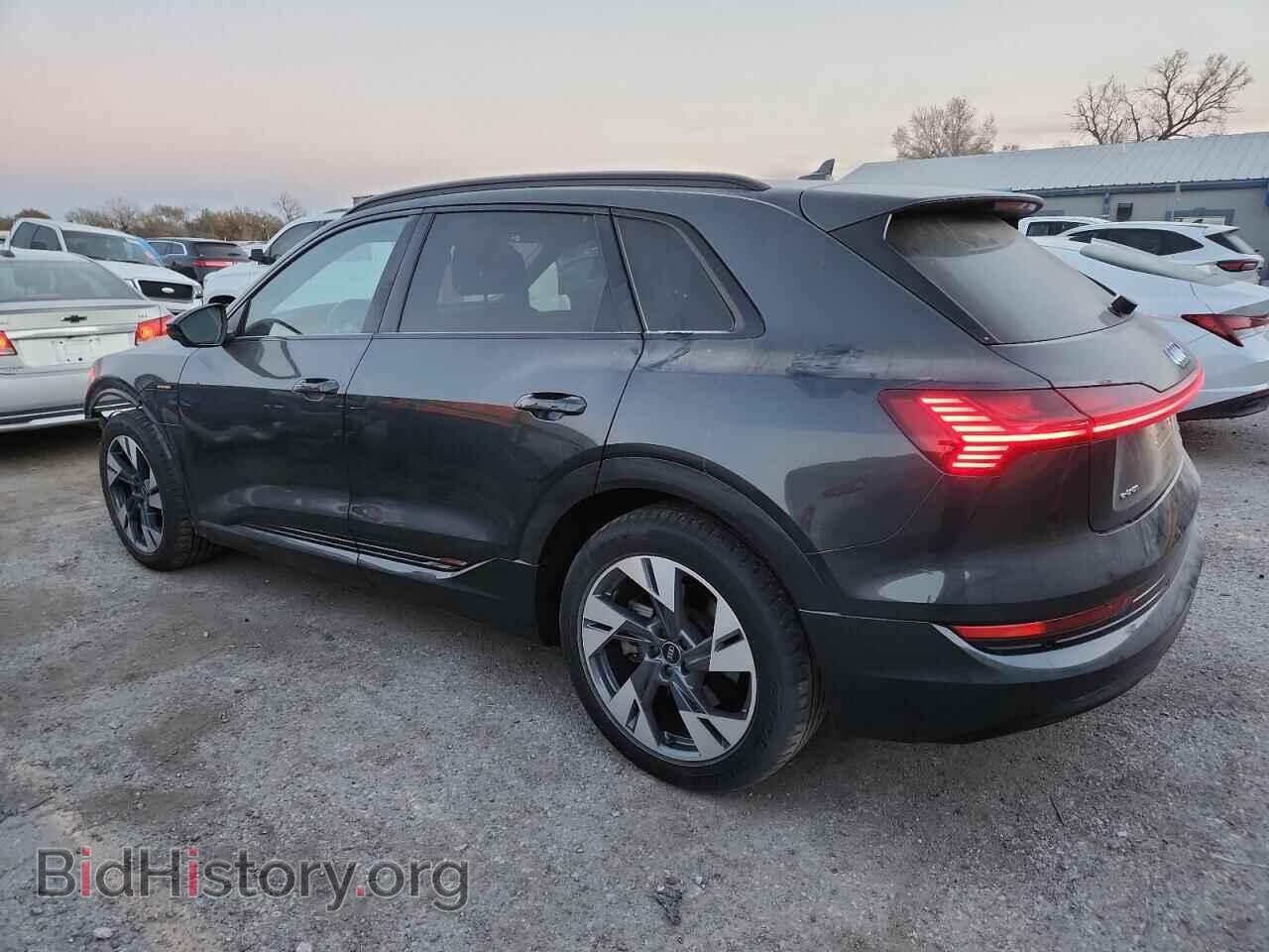 2021 AUDI E-TRON - VIN: WA1AAAGE3MB013466 - Photo 2