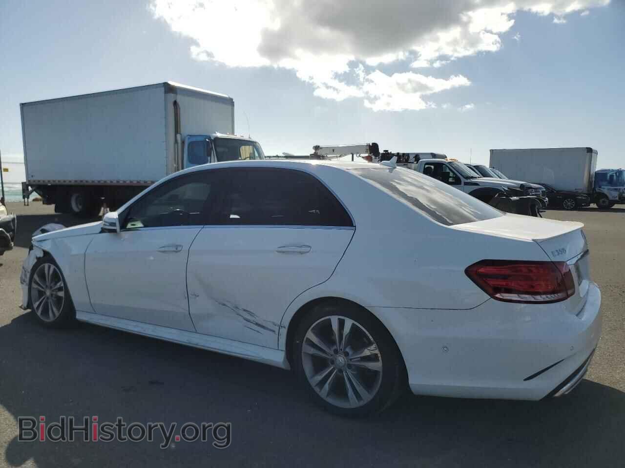 2014 MERCEDES-BENZ E-CLASS - VIN: WDDHF5KB5EA827903 - Фото 2
