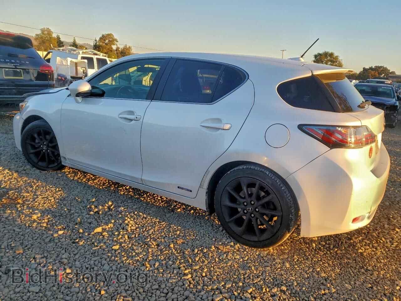 2012 LEXUS CT 200 - VIN: JTHKD5BH3C2084478 - Photo 2