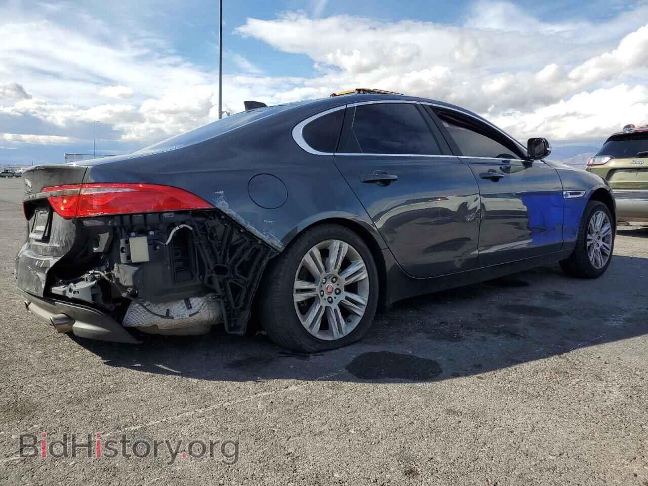 2017 JAGUAR XF - VIN: SAJBD4BV2HCY32769 - Фото 3