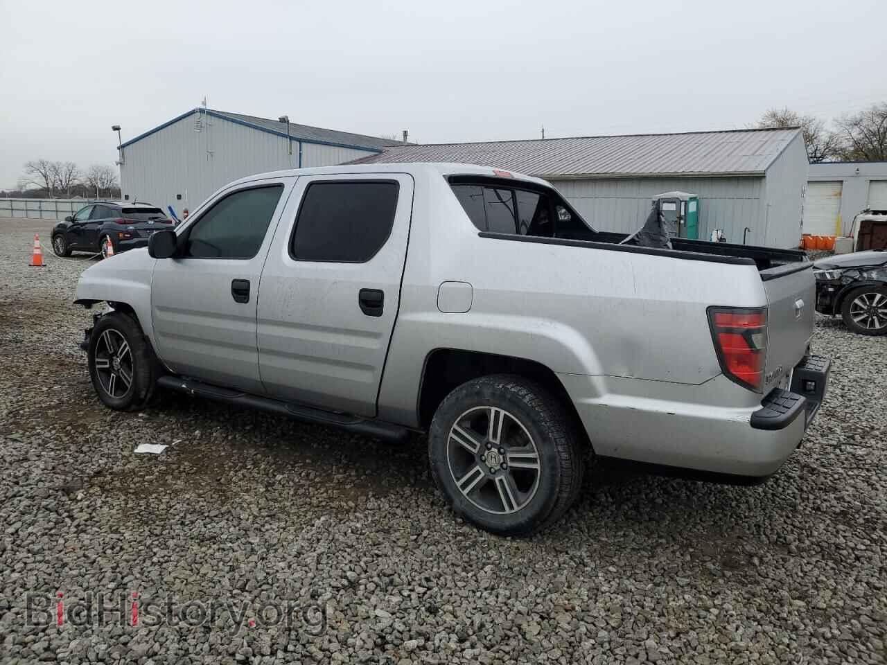 2013 HONDA RIDGELINE - VIN: 5FPYK1F79DB004800 - Фото 2