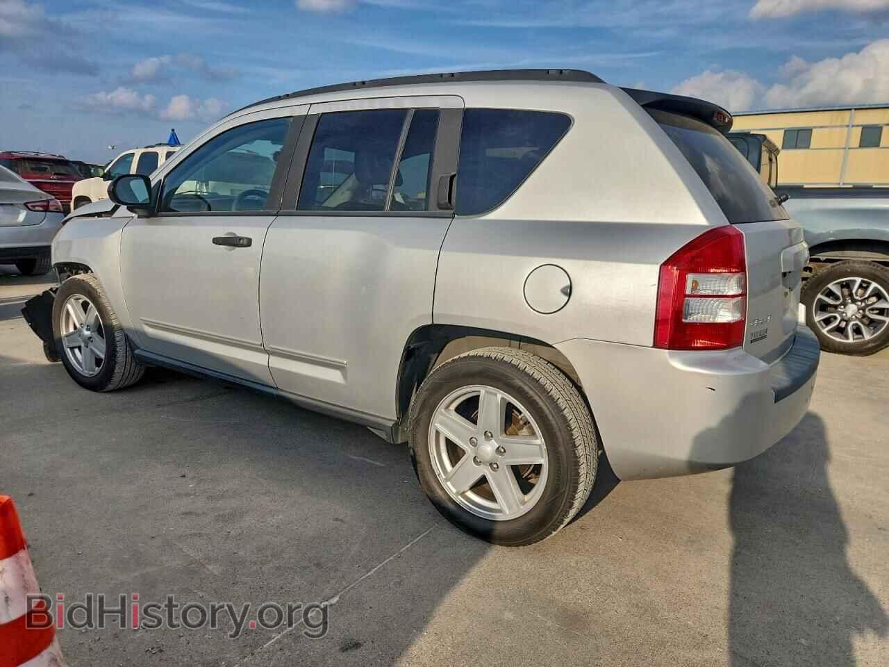 2008 JEEP COMPASS - VIN: 1J8FF47W08D741286 - Фото 2