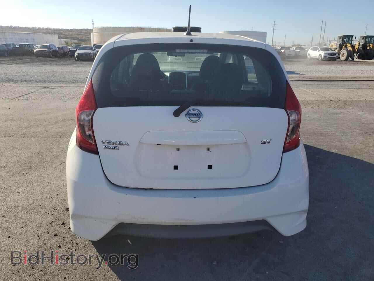 2018 NISSAN VERSA - VIN: 3N1CE2CPXJL361052 - Фото 6