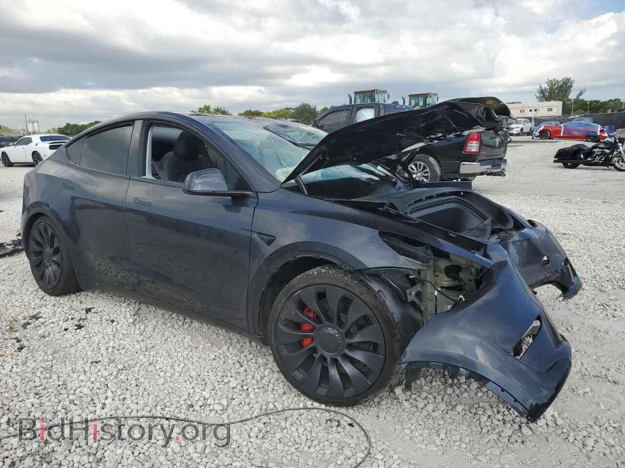 2024 TESLA MODEL Y - VIN: 7SAYGDEF4RA318253 - Фото 4
