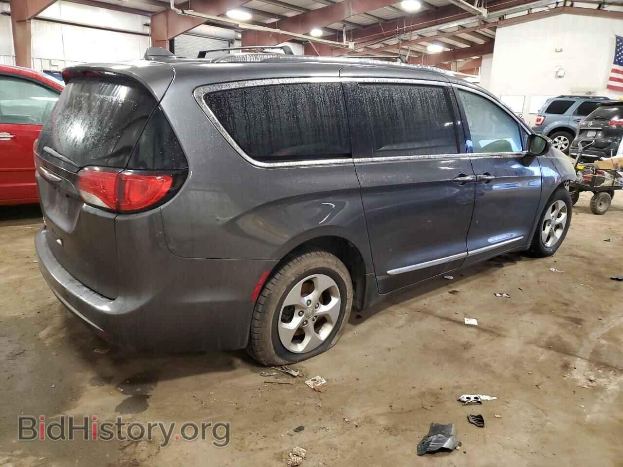 2017 CHRYSLER PACIFICA - VIN: 2C4RC1EG9HR736060 - Фото 3
