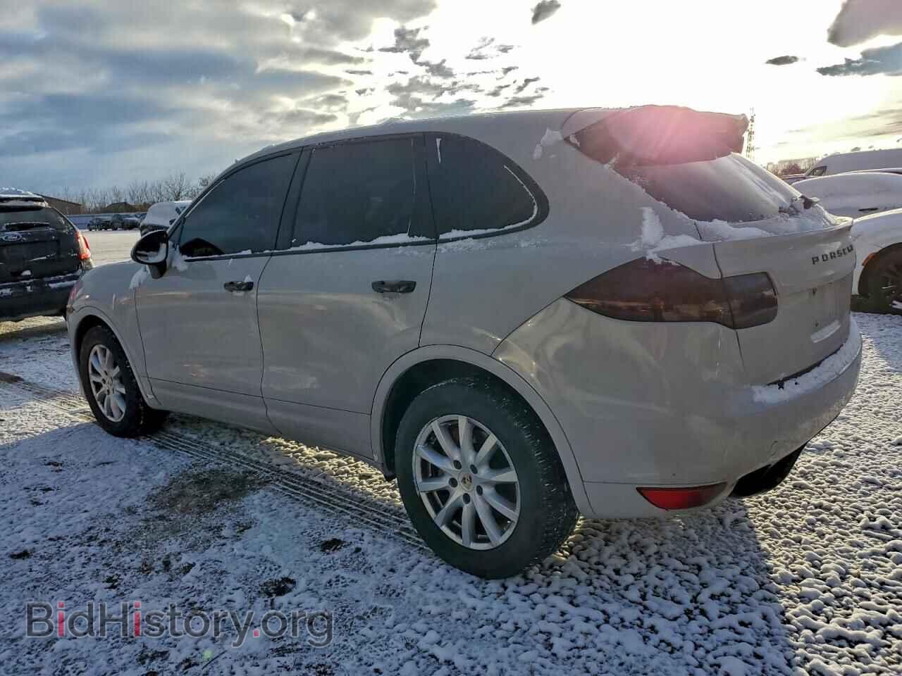 2011 PORSCHE CAYENNE - VIN: WP1AA2A29BLA02889 - Фото 2