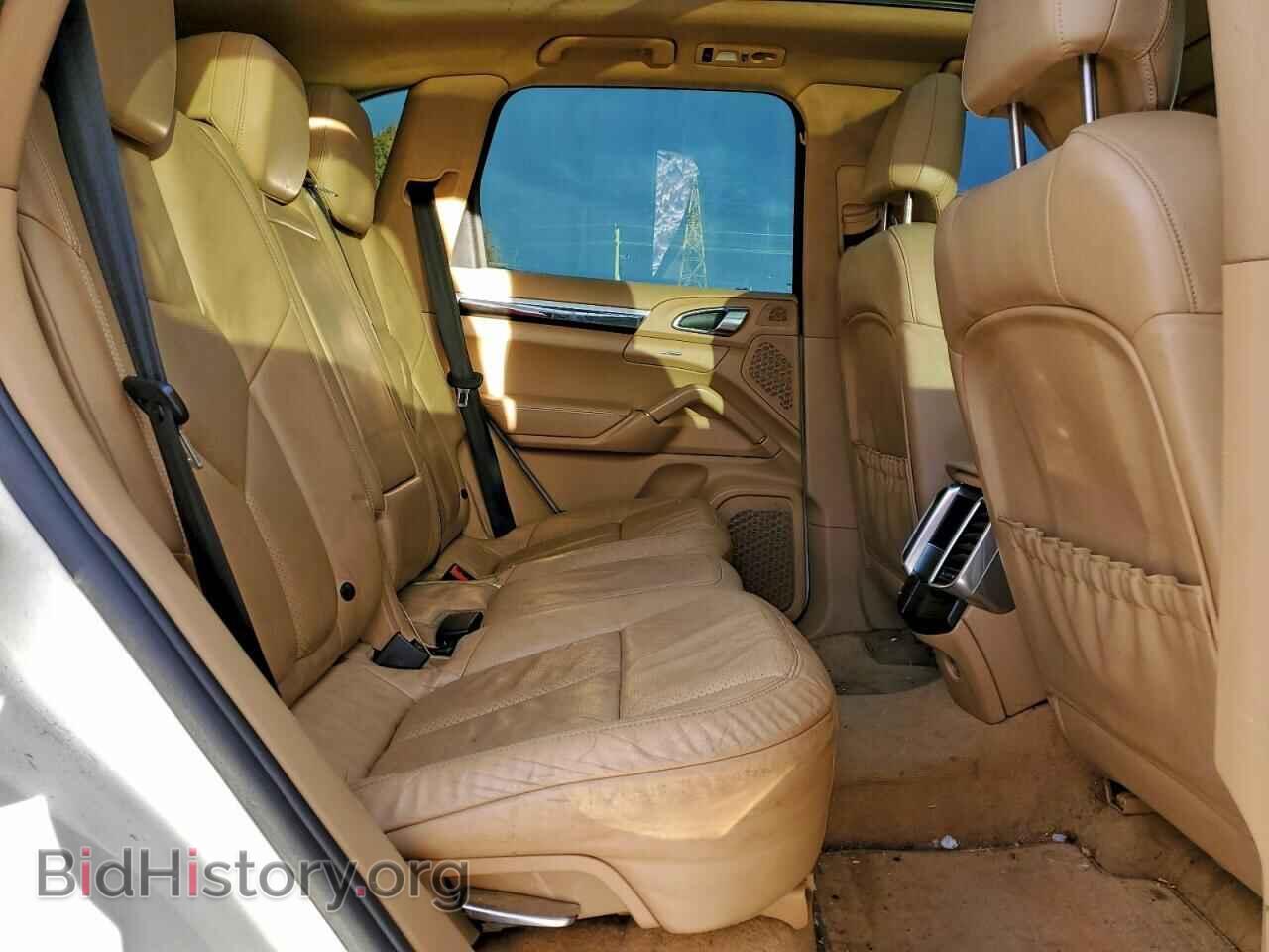 2011 PORSCHE CAYENNE - VIN: WP1AA2A29BLA02889 - Фото 11