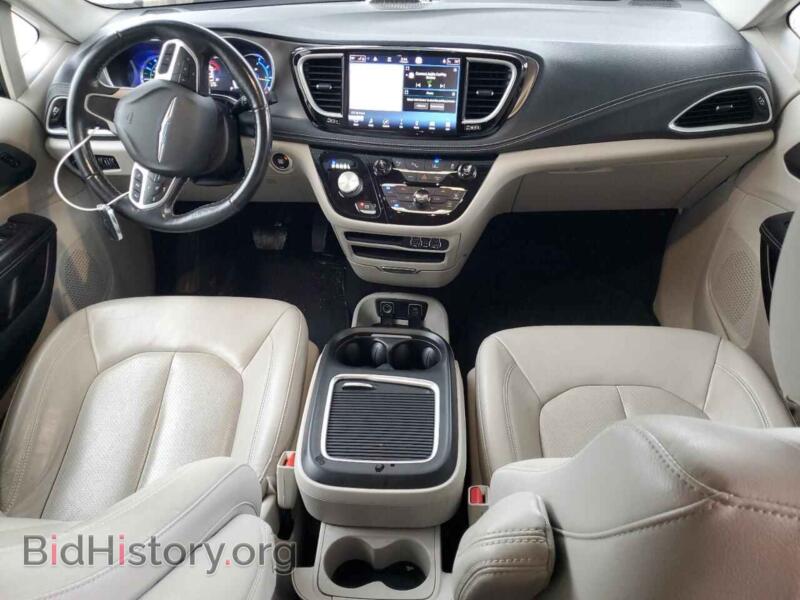 2021 Chrysler PACIFICA (VIN 2C4RC1L76MR602734) — photo 8 of 13