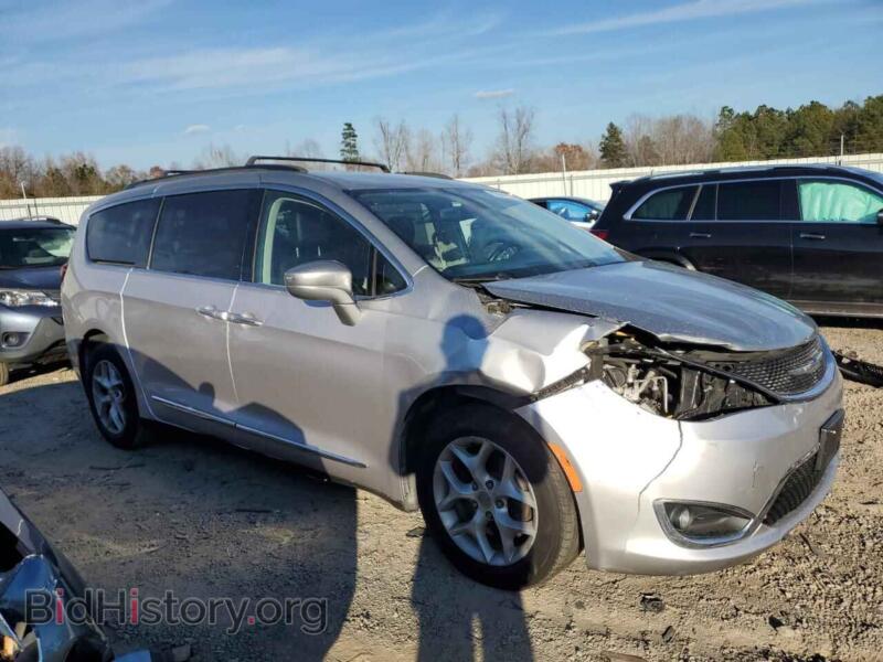 2017 Chrysler PACIFICA (VIN 2C4RC1BGXHR820229) — фото 4 из 13