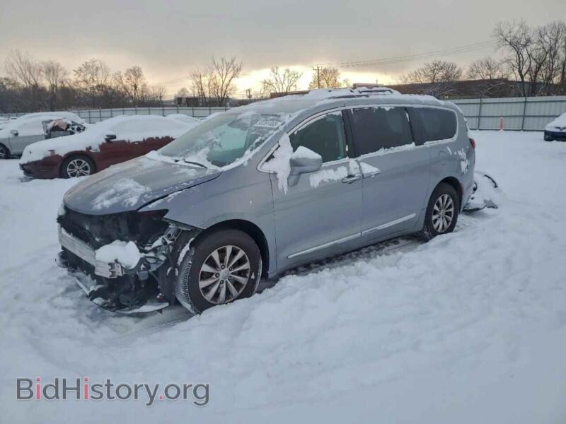 2017 Chrysler PACIFICA Touring L (VIN 2C4RC1BGXHR785708) — фото 1 из 14, Copart, повреждение: передняя часть