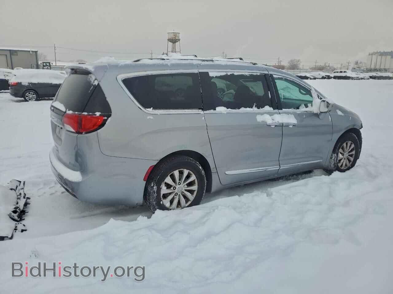 2017 CHRYSLER PACIFICA - VIN: 2C4RC1BGXHR785708 - Photo 3