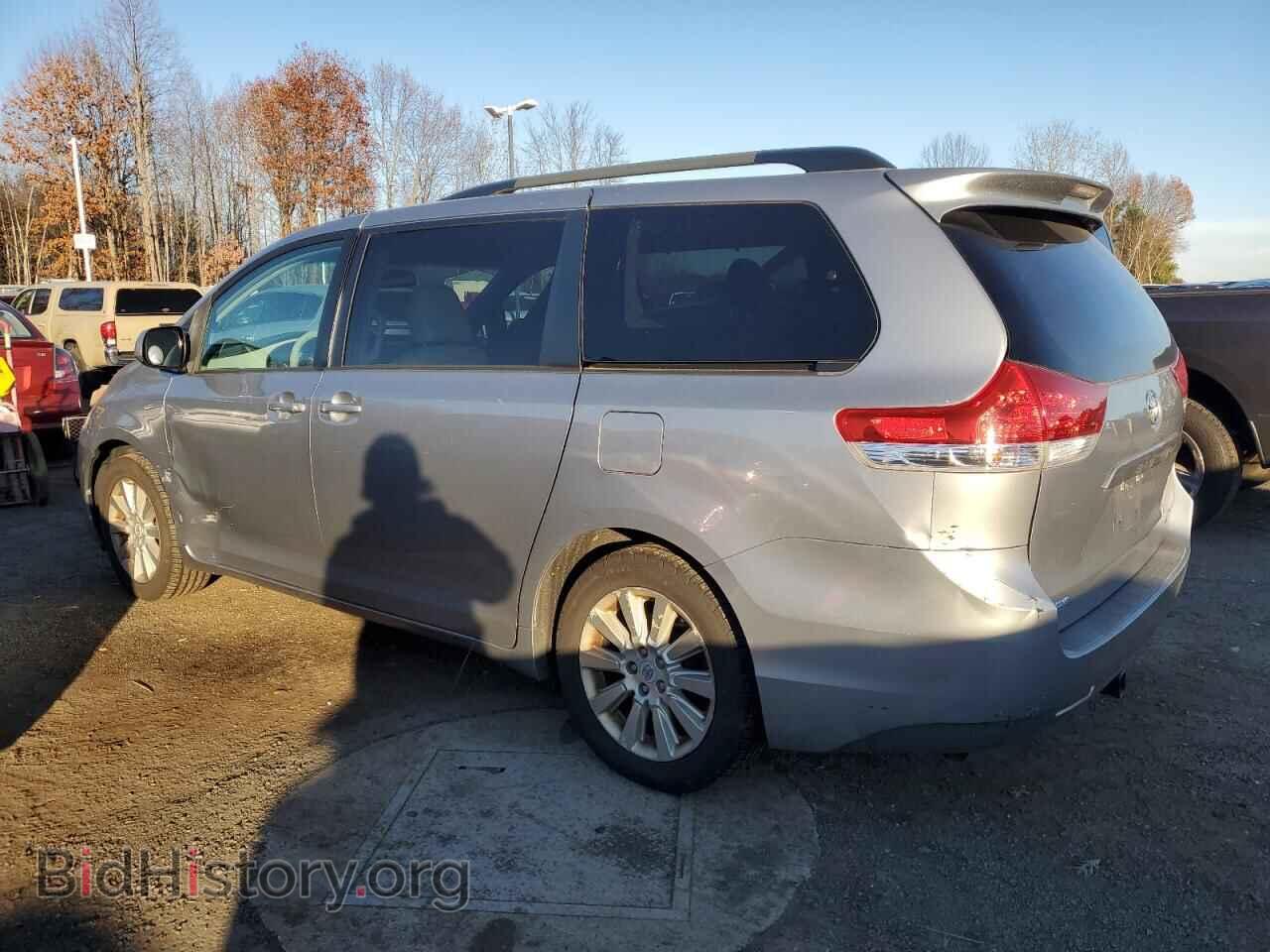 2011 TOYOTA All Models - VIN: 5TDJK3DC0BS020351 - Фото 2