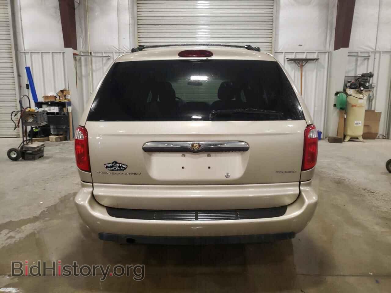 2006 CHRYSLER MINIVAN - VIN: 2A4GP54L56R644906 - Фото 6