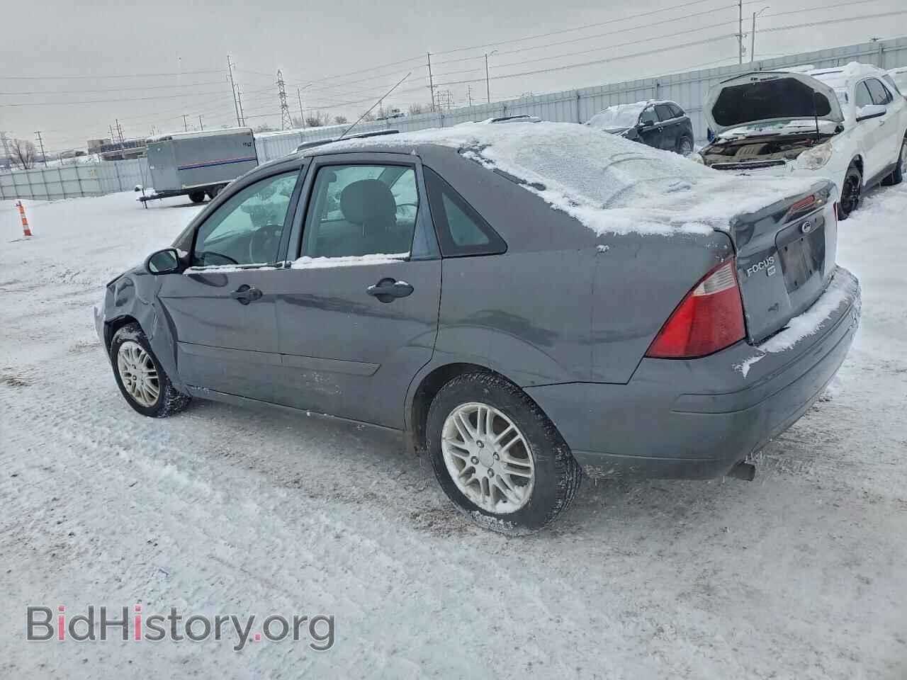 2007 FORD FOCUS - VIN: 1FAFP34N57W297003 - Фото 2