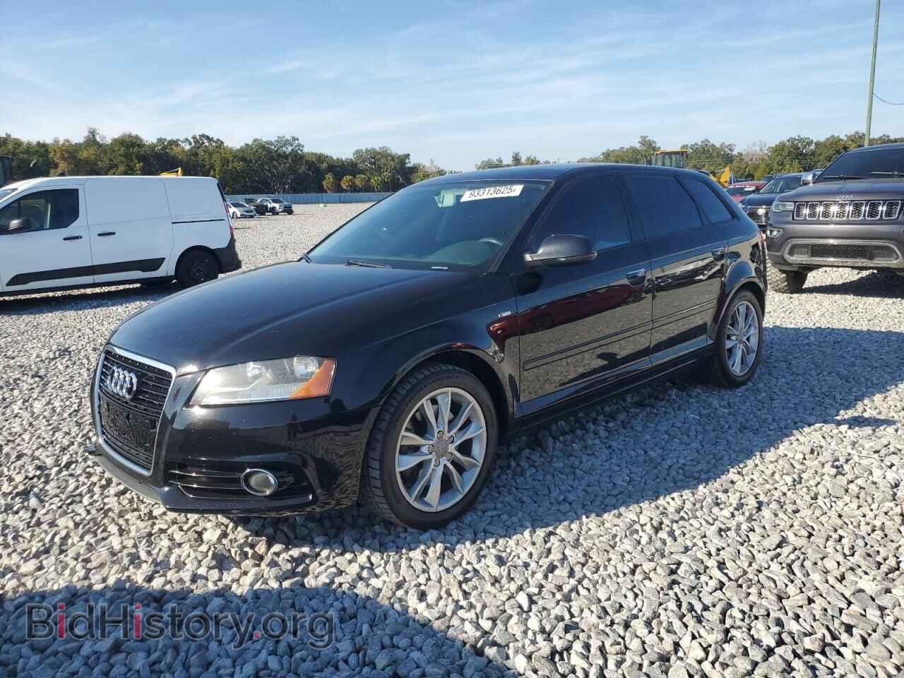 Photo WAUBEAFM1BA138103 - AUDI A3 2011